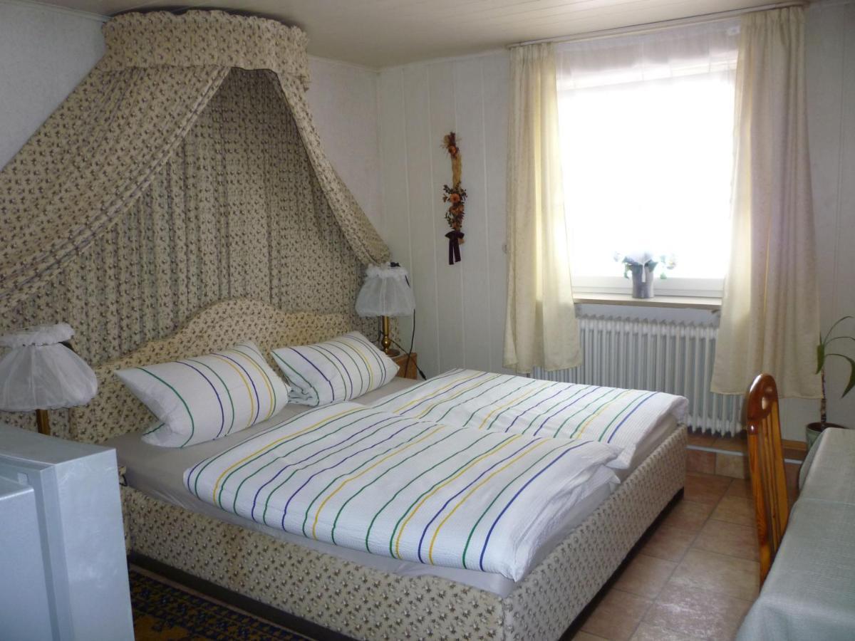 Gasthaus - Pension Am Buchberg Monchsdeggingen 外观 照片